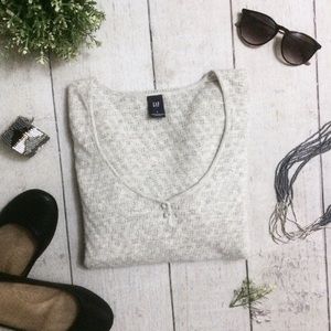 GAP Long-sleeves Sweater EUC - Size L